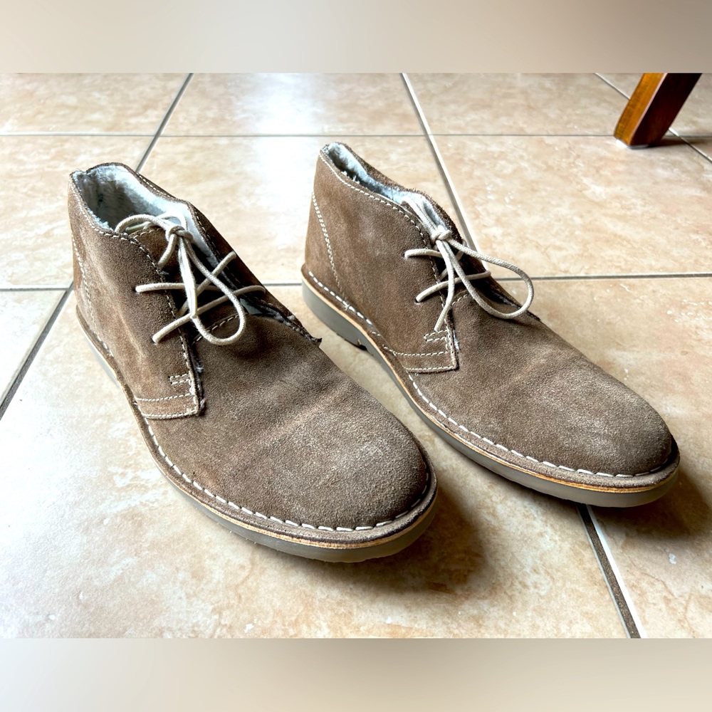Studio Ink tan beige Suede shoes with fur inside sz 8.5